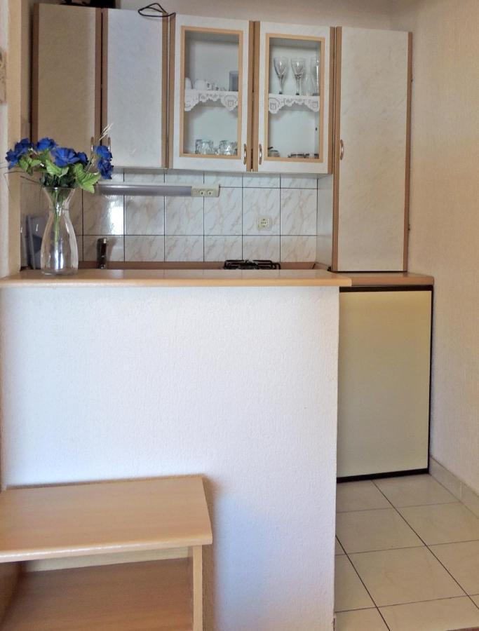 Apartman Husic Pag Town Eksteriør billede