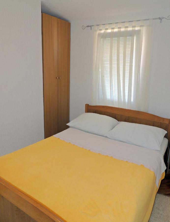 Apartman Husic Pag Town Eksteriør billede